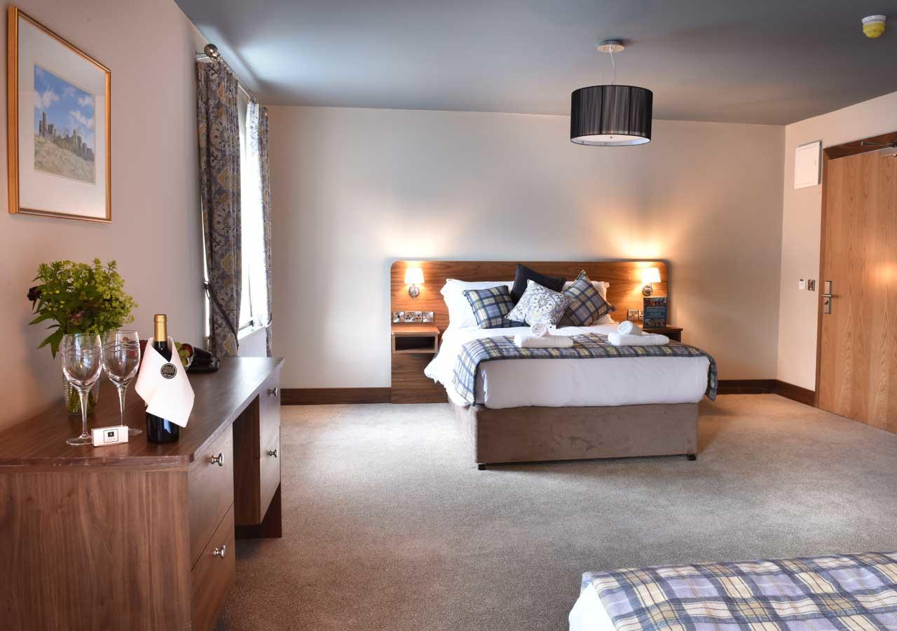 Foyle Hotel Моувил Екстериор снимка