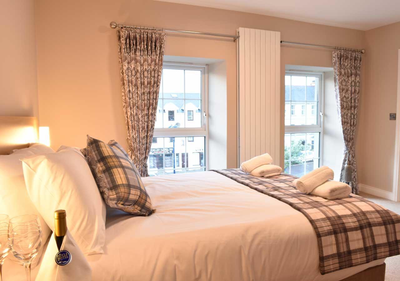 Foyle Hotel Моувил Екстериор снимка