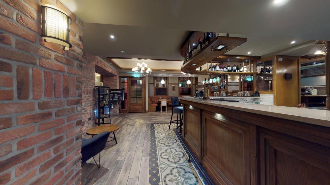 Foyle Hotel Моувил Екстериор снимка